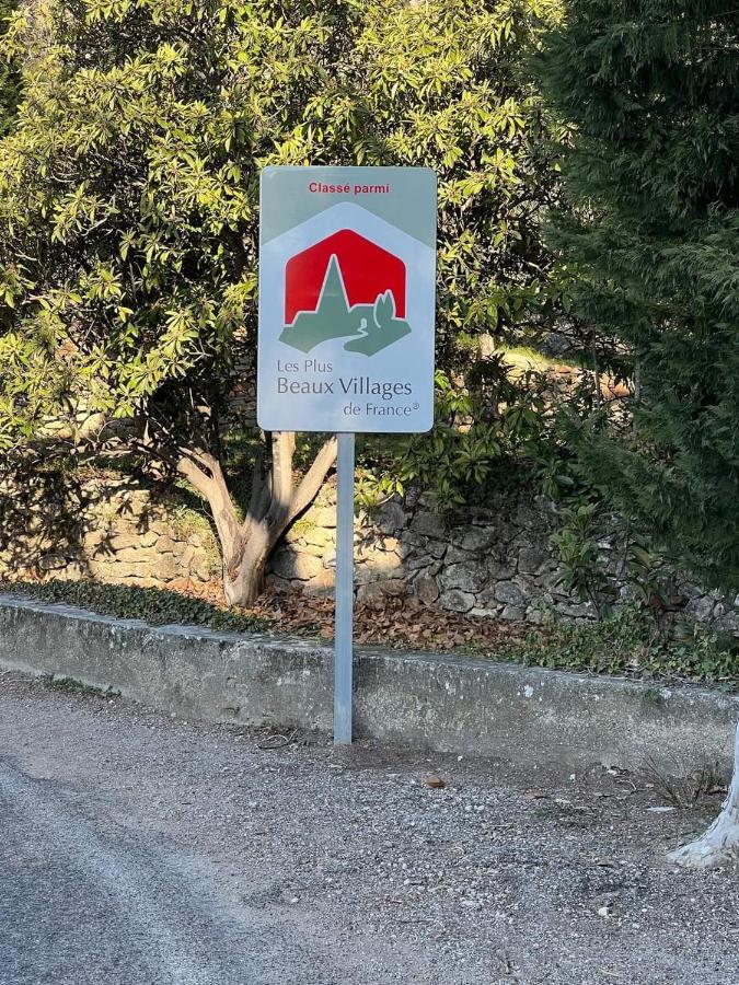 Charmant Duplex Au Coeur Du Village Cotignac Esterno foto
