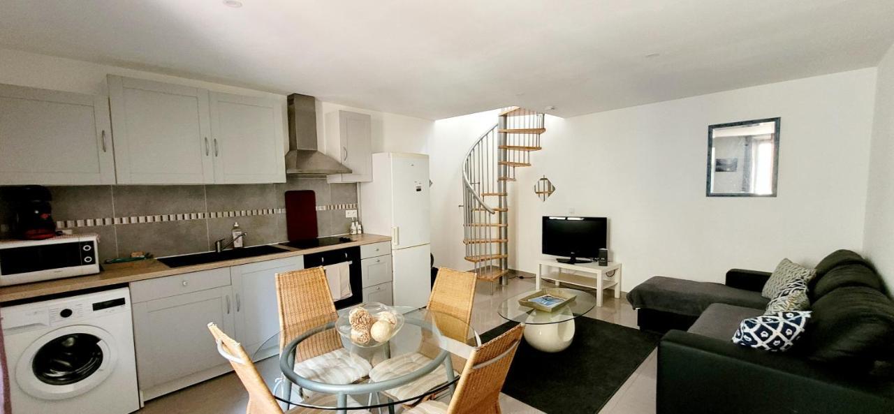 Charmant Duplex Au Coeur Du Village Cotignac Esterno foto