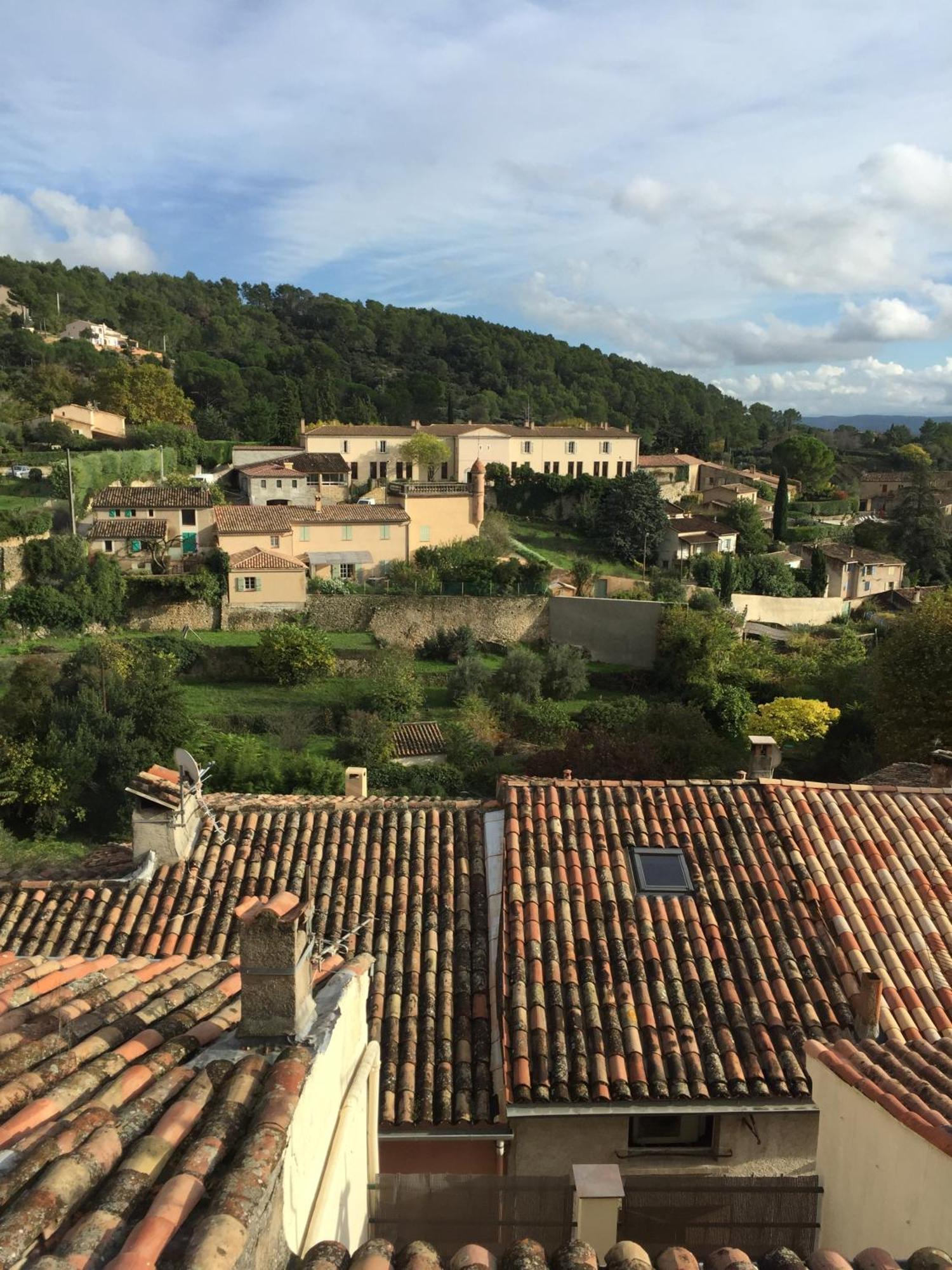 Charmant Duplex Au Coeur Du Village Cotignac Esterno foto